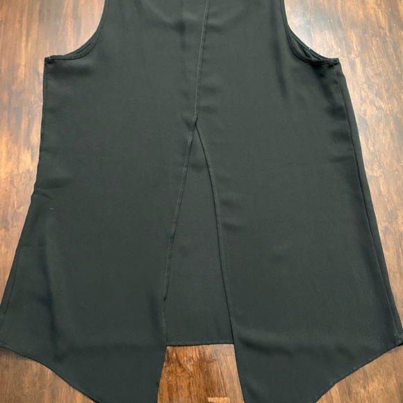 Express Top - Picture 2 of 2